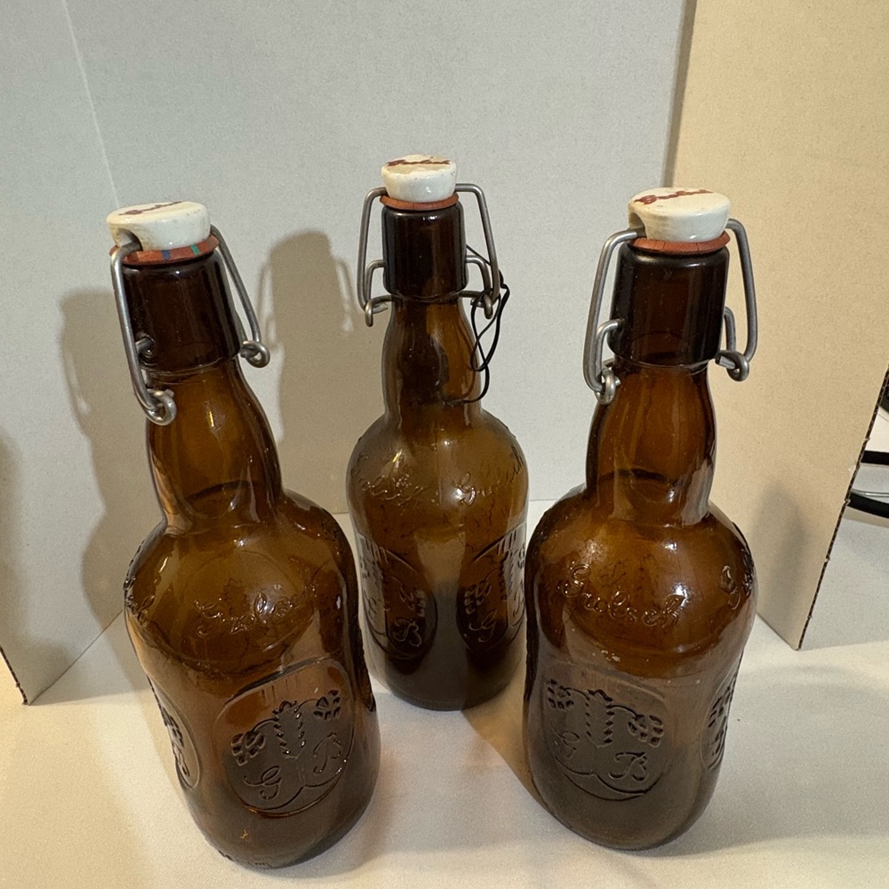 Vintage Grolsch Amber Brown Glass Lager Beer Bottle W/Swing Top set of 3 vintage